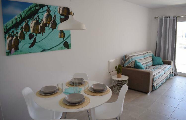 Apartamento Magnifik คอร์ราเลโฮ ภายนอก รูปภาพ